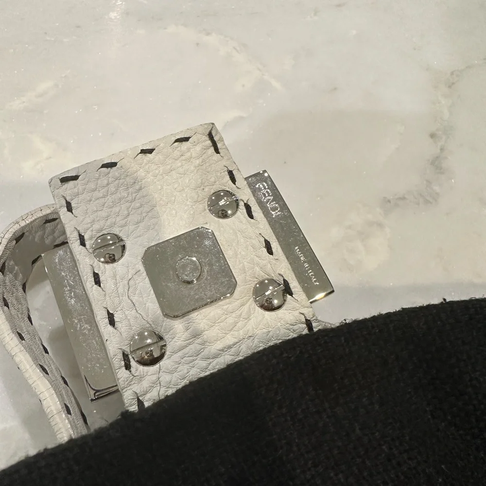 RARE Fendi Embellished Baguette Black and White - Picture 3 of 8